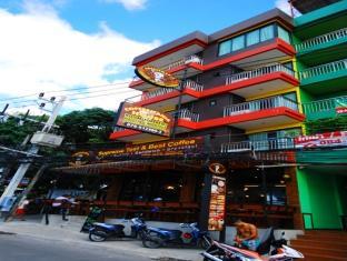 Coffee Mania House Hotel Phuket Bagian luar foto